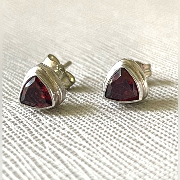 GARNET Red Earrings and Pendant - Picture 3 of 6